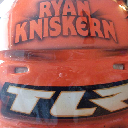 ryan kniskern racing helemt